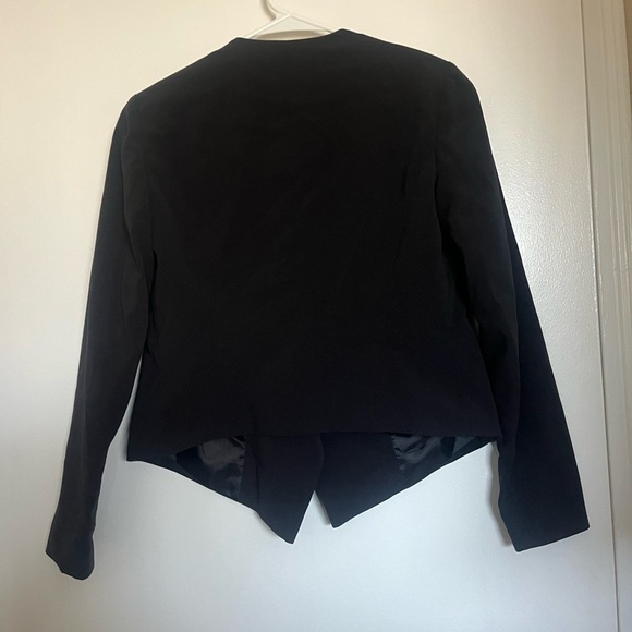 Cropped Blazer - Picture 3 of 3